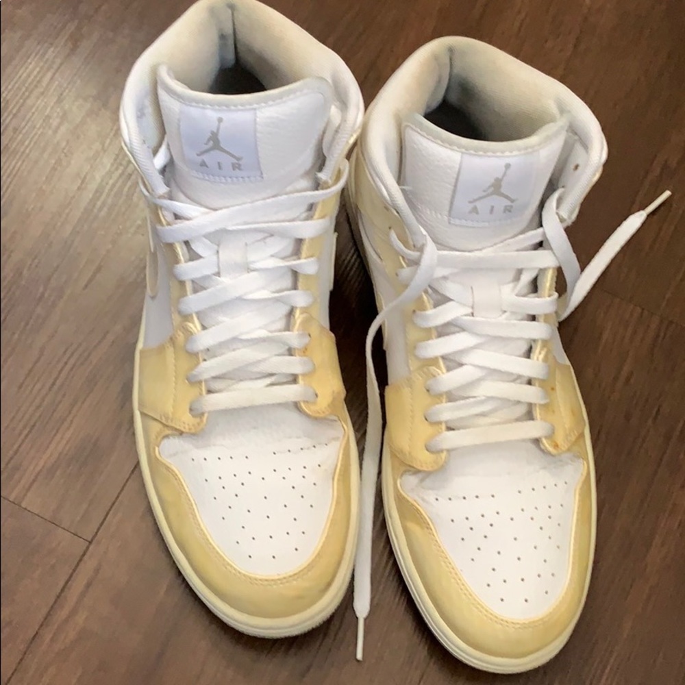 Used. Jordan’s 1’s Phat Carbon Fiber